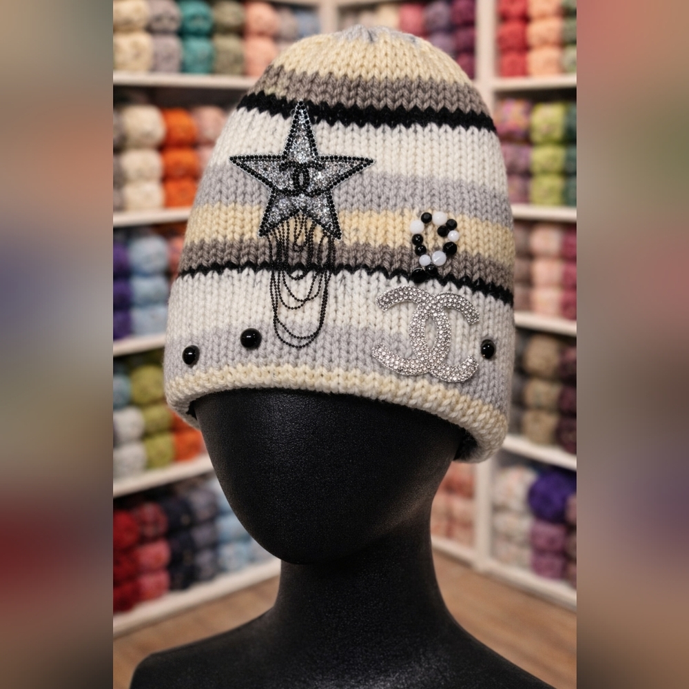 Chic Women's Knit Beanie - Black, White, Gray